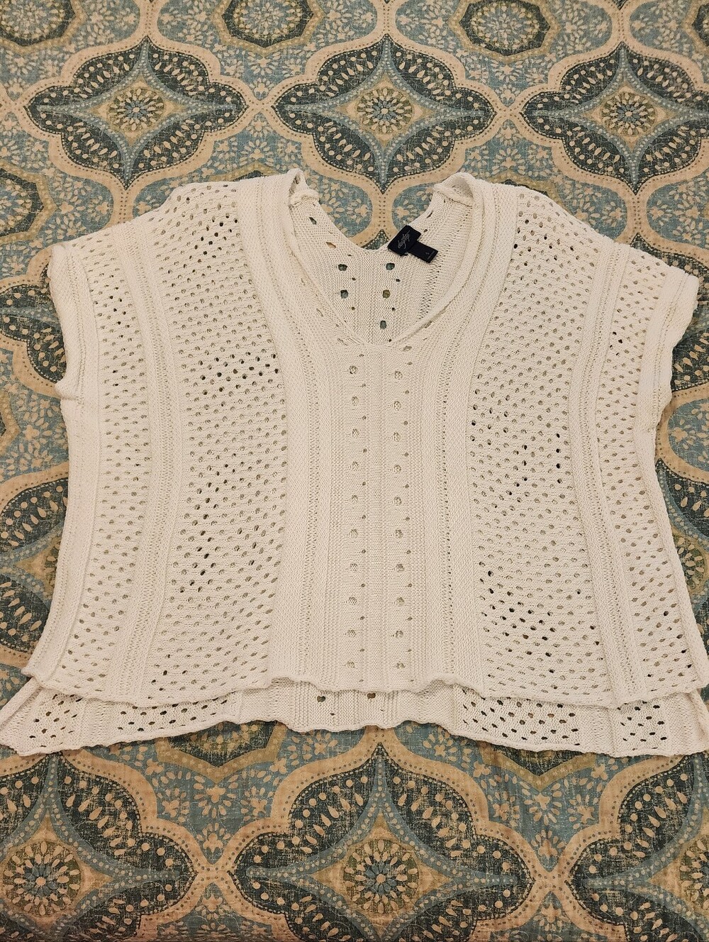 Daytrip Buckle Pointelle Dolman Crochet V-Neck Short Sleeve Sweater Top White